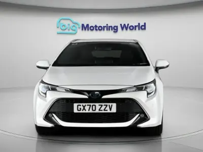 Usado Toyota Corolla Design 122 HP (89 kW) 2020 Branco Carrinha