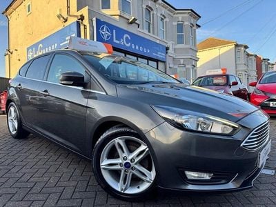 Grey Used 2017 Ford Focus Zetec Hatchback | £6,190 (Good price)