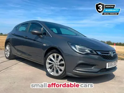 Used Vauxhall Astra Design Edition 123 HP (90 kW) 2016 Grey Hatchback