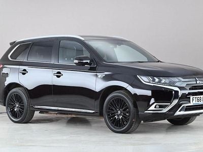 Used Mitsubishi Outlander P-HEV 177 HP (130 kW) 2018 Black Estate