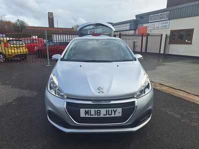Used Peugeot 208 Active 82 HP (60 kW) 2018 Silver Hatchback