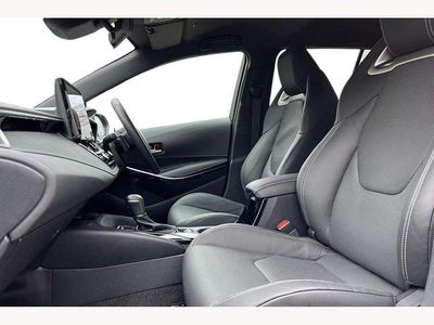 Used Toyota Corolla Sport 178 HP (130 kW) 2025 Red Estate