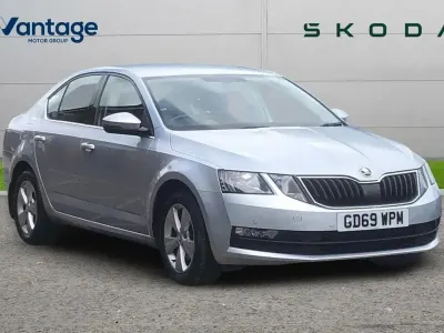 Używany Skoda Octavia SE Technology 115 KM (84 kW) 2020 Srebrny Hatchback