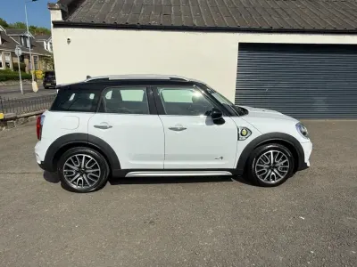 Used Mini Cooper Countryman Sport 224 HP (164 kW) 2019 White SUV