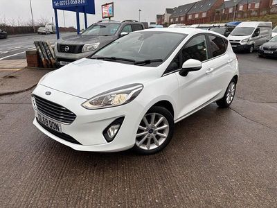 Used Ford Fiesta Titanium 85 HP (62 kW) 2019 White Hatchback