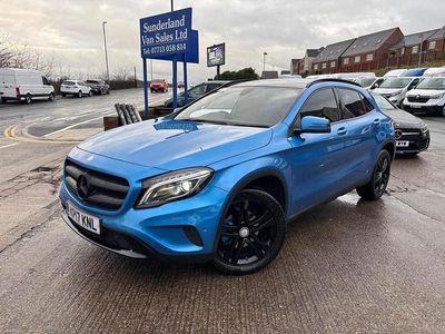 Blue Used 2017 Mercedes 200 Premium Estate | £10,495 (Fair price)