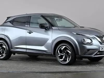 Used Nissan Juke N-Connecta 114 HP (83 kW) 2023 Grey SUV