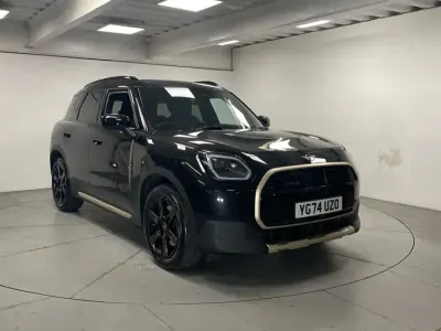 Używany Mini Countryman 168 KM (123 kW) 2024 Czarny SUV
