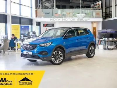 Second-hand Vauxhall Grandland X Sport 130 CP (95 kW) 2018 Albastru SUV