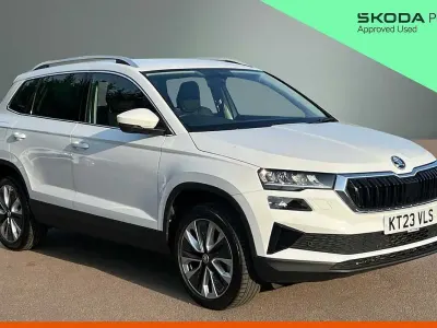 Używany Skoda Karoq SE L 116 KM (85 kW) 2023 Biały SUV