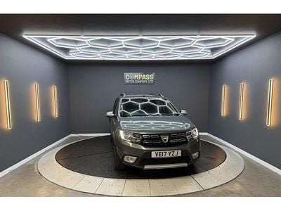 Used Dacia Logan MCV Stepway 90 HP (66 kW) 2017 Grey Estate