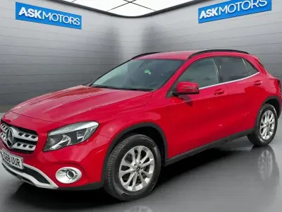 Used Mercedes GLA200 Executive 156 HP (114 kW) 2018 Red SUV