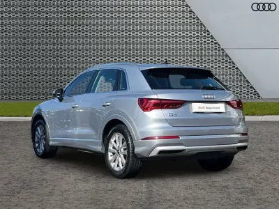 Używany Audi Q3 Sport 150 KM (110 kW) 2022 Srebrny SUV
