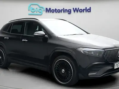 Käytetty Mercedes EQA350 AMG line 214 kW (292 HP) 2024 Musta Katumaasturi