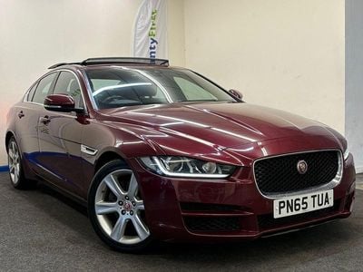 Used Jaguar XE Portfolio 180 HP (132 kW) 2015 Red Sedan