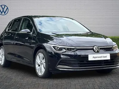 Used VW Golf VIII Style 150 HP (110 kW) 2023 Deep black Hatchback