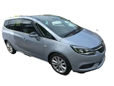 Second-hand Vauxhall Zafira Elite 140 CP (102 kW) 2017 Argintiu Monovolum