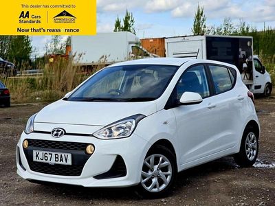 Used Hyundai i10 SE 87 HP (63 kW) 2018 White Hatchback