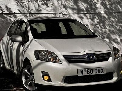 Used 2011 Toyota Auris Hybrid T4 | £6,300 (Expensive)