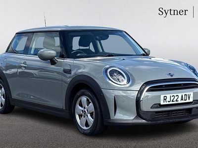 Usado Mini Cooper Classic 134 HP (98 kW) 2022 Cinzento Citadino