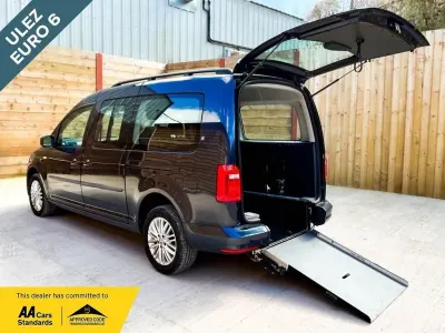 Usado VW Caddy Life 2020 Azul Monovolume