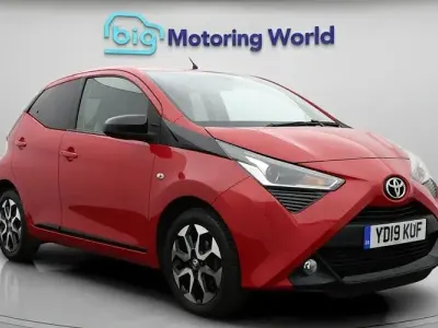 Used Toyota Aygo Trend 72 HP (52 kW) 2019 Red Hatchback