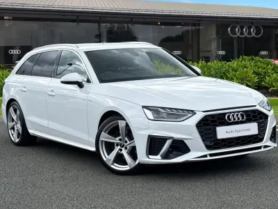 Used Audi A4 S-Line 150 HP (110 kW) 2023 White Estate