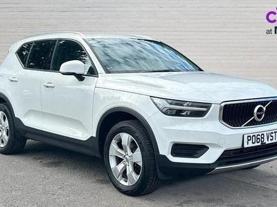White Used 2018 Volvo XC40 Momentum SUV | £17,917 (Fair price)
