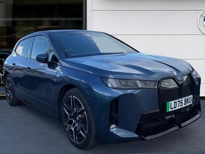 Usado BMW iX M Sport 295 kW (402 CV) 2025 Azul SUV