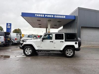 White Used 2013 Jeep Wrangler Sahara SUV | £15,995 (Good price)