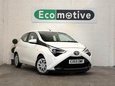 Used Toyota Aygo X-play 2019 White Hatchback