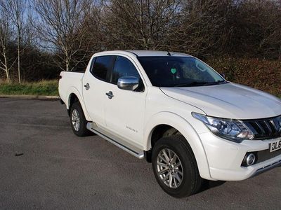 White Used 2017 Mitsubishi L200 Pickup | £11,995 (Fair price)