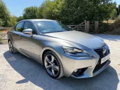 Used Lexus IS300h