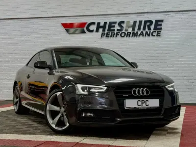 Używany Audi A5 Black Edition 175 KM (128 kW) 2013 Szary Coupe