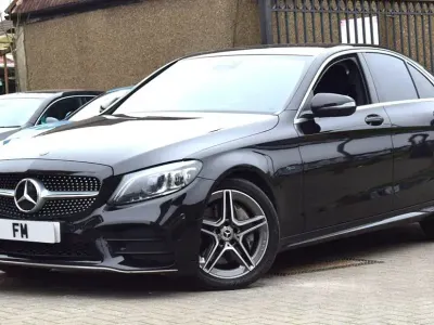 Usado Mercedes C300 AMG line 245 CV (180 kW) 2020 Berlina