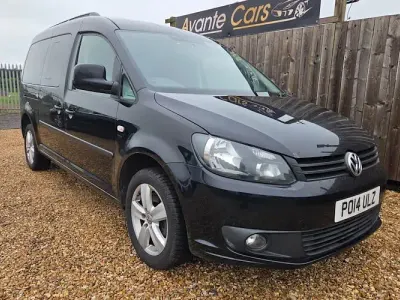 Usado VW Caddy Life 140 HP (102 kW) 2014 Preto Monovolume