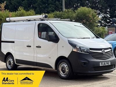 White Used 2016 Vauxhall Vivaro S MPV | £8,390 (Good price)