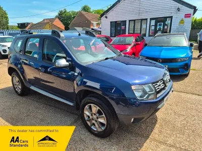 Used Dacia Duster Lauréate 110 HP (80 kW) 2017 Blue SUV
