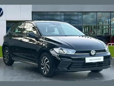 Used VW Polo Life 95 HP (69 kW) 2022 Deep black pearl Hatchback