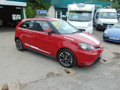Used MG MG3 106 HP (77 kW) 2014 Red Hatchback