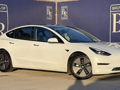 White Used 2022 Tesla Model 3 Long Range AWD Sedan | £20,299 (Fair price)