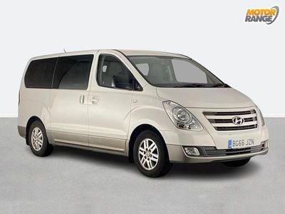 White Used 2016 Hyundai I800 SE MPV | £9,595 (Fair price)