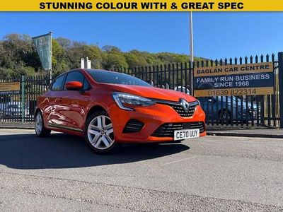 Used Renault Clio V Play 75 HP (55 kW) 2020 Orange Hatchback