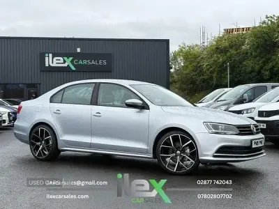Used VW Jetta SE 150 HP (110 kW) 2015 Silver Sedan
