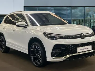 New VW Tiguan R-line 204 HP (150 kW) 2026 Pure white SUV