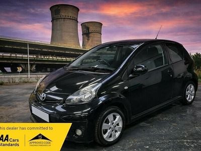 Used Toyota Aygo 67 HP (49 kW) 2013 Black Hatchback