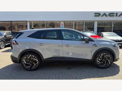 Second-hand Renault Symbioz Iconic Esprit Alpine 143 CP (105 kW) 2025 Gri SUV