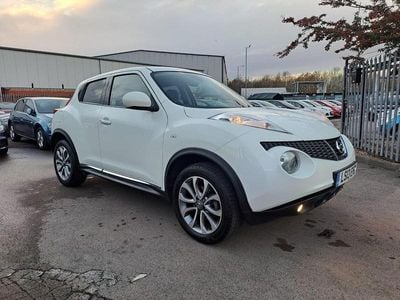 White Used 2013 Nissan Juke Tekna SUV | £6,699 (Fair price)