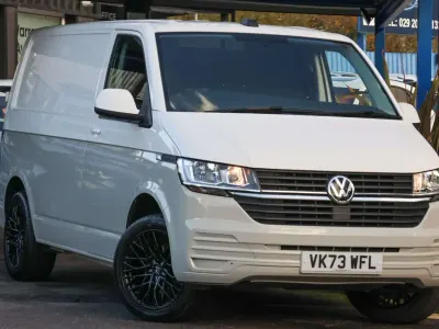 Begagnad VW Transporter Startline 150 HK (110 kW) 2023 Vit Van
