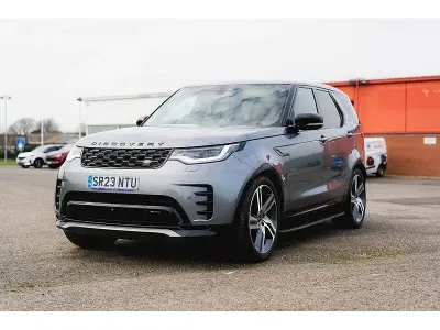 Used Land Rover Discovery HSE Dynamic 2023 Eiger grey SUV